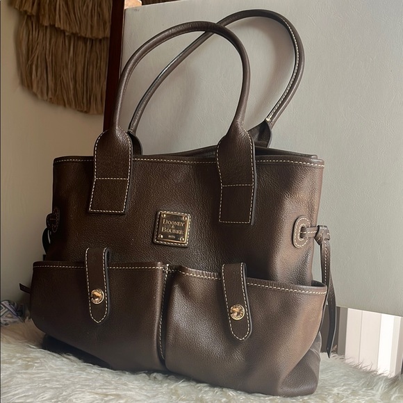 Dooney & Bourke Handbags - Dooney & Bourke Brown Leather Structured Tote